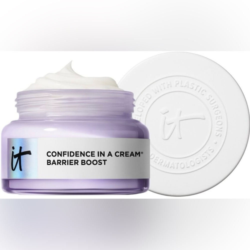 It Cosmetics Confidence in a Cream Barrier Boost Moisturizer